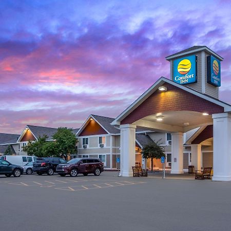 Comfort Inn Айрон-Маунтин Экстерьер фото
